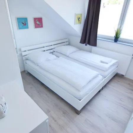 City-apartments In Deutz Appartement Keulen