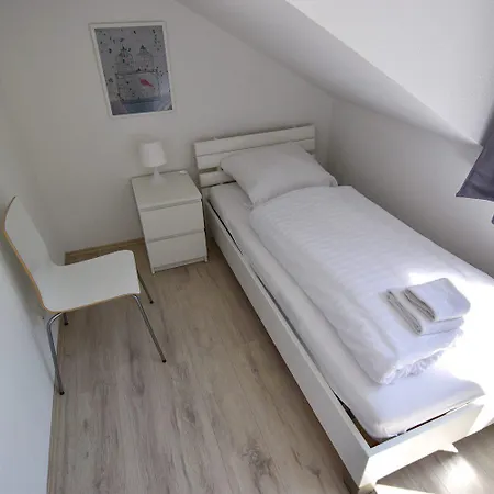 City-apartments In Deutz Appartement Keulen