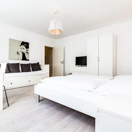 City-apartments In Deutz Appartement Keulen